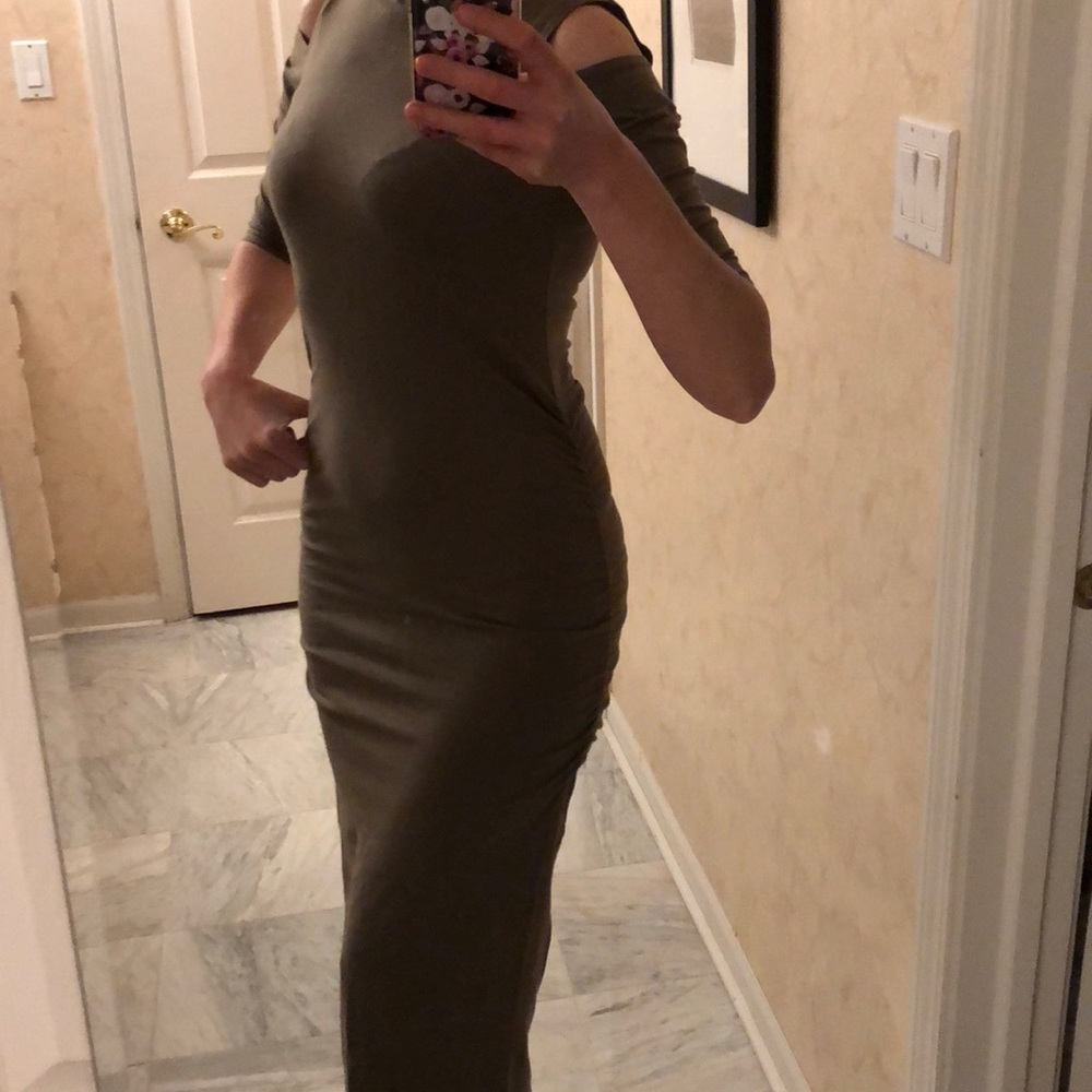Michael Stars cold shoulder midi dress_2